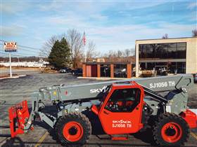 RS Rental Skyjack 1056